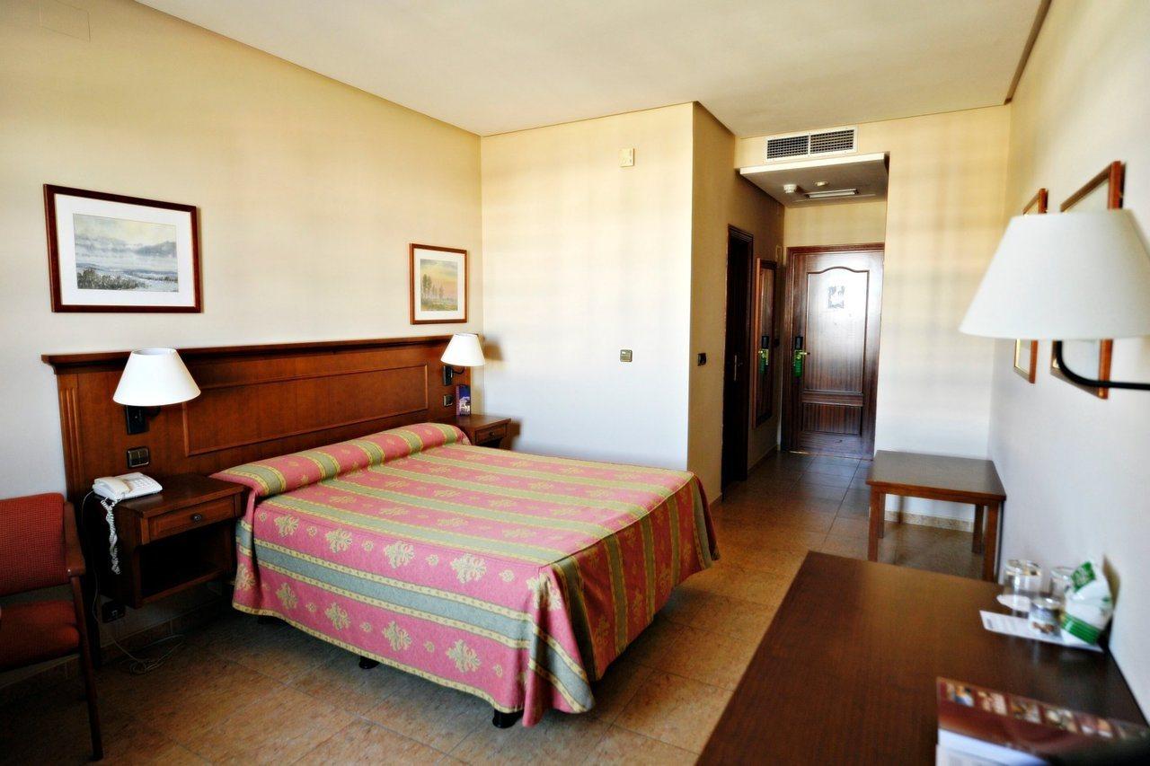 Hotel Lozano Antequera Luaran gambar
